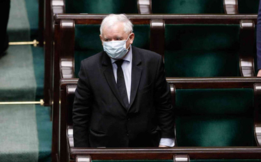 Winnicki: Kaczyński z PO i SLD chce doprowadzić rolników do ruiny