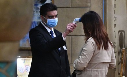Groźny wirus z Chin dotarł do Hongkongu: Jest pierwszy chory