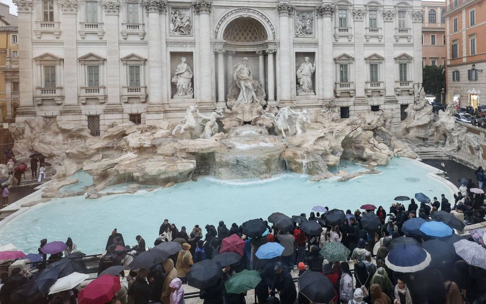 Tej zimy Polacy wyjątkowo chętnie podróżują do Włoch. Najpopularniejszym kierunkiem jest Rzym