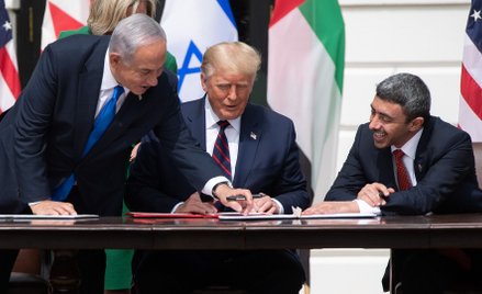 Premier Izraela Beniamin Netanjahu, prezydent USA Donald Trump i minister spraw zagranicznych Zjedno