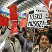 Problem z przewidywaniem planów Tuska jest taki, że on już właśnie nic nie musi (na zdjęciu zwolenni
