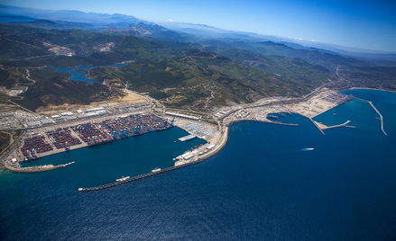 Widok na Tanger Med I i Tanger Med II, port w Tangerze i strefę ekonomiczną.