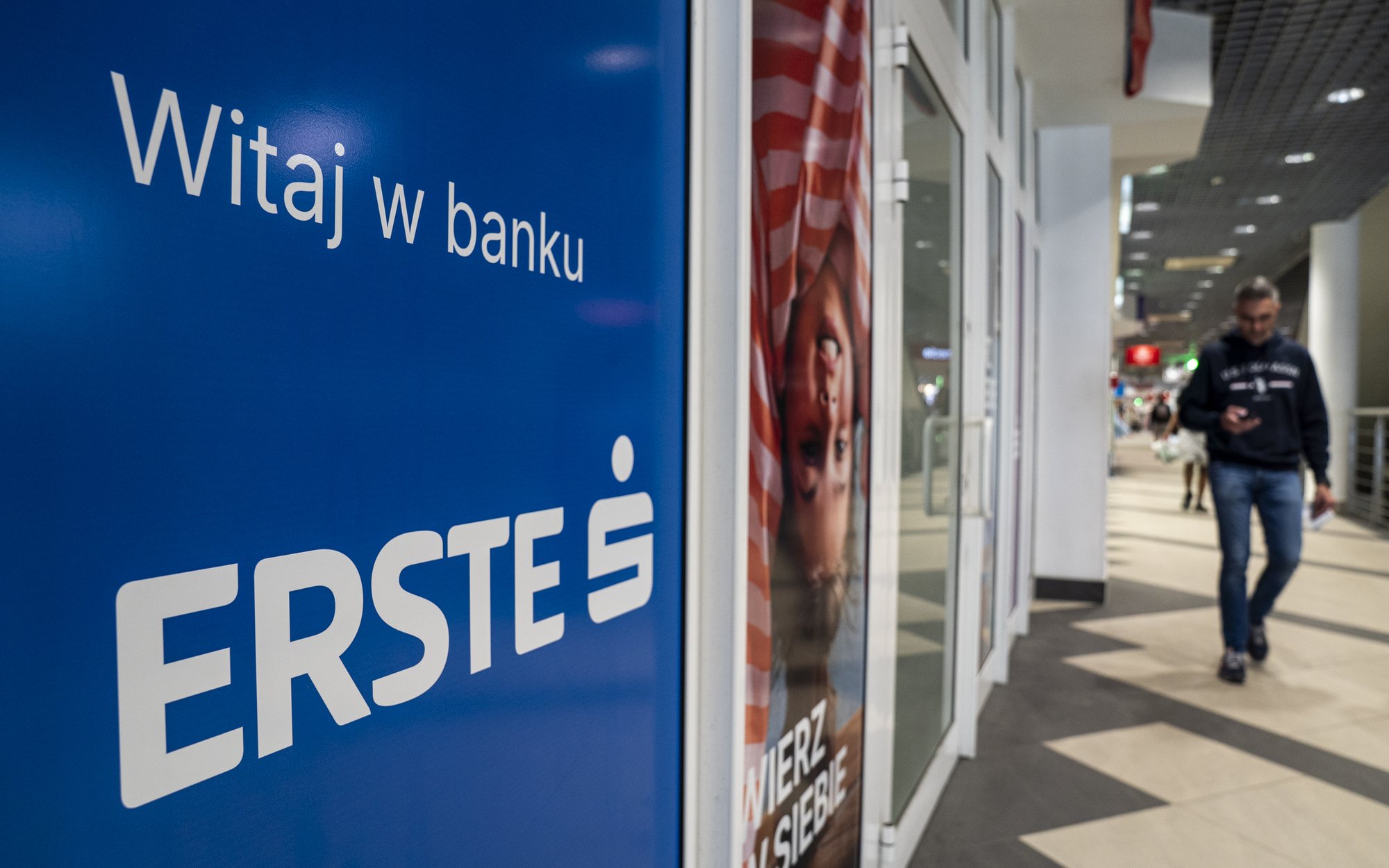 Fala przejęć dopiero się zaczyna? Eksperci: banków będzie mniej