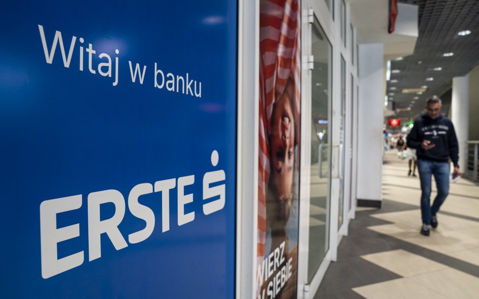 Fala przejęć dopiero się zaczyna? Eksperci: banków będzie mniej