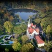Zamek w Strzekęcinie wykorzystywany jest jako hotel.