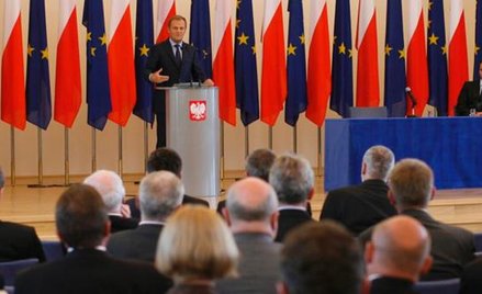 Posłowie zastanawiają się, dlaczego szef MSZ nie otrzymuje informacji na temat kandydatów od służb s