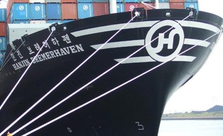 Towar za miliard złotych utknął na statkach bankruta