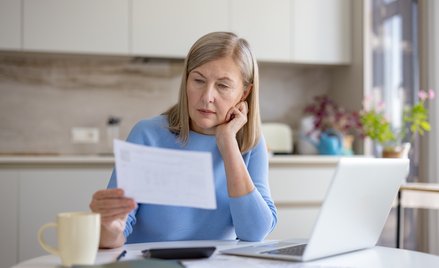 Część seniorów nie otrzyma 14. emerytury. Komu nie przysługuje świadczenie?