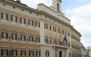 Włochy: Parlamentarzyści wystąpili o "wirusowy" zasiłek
