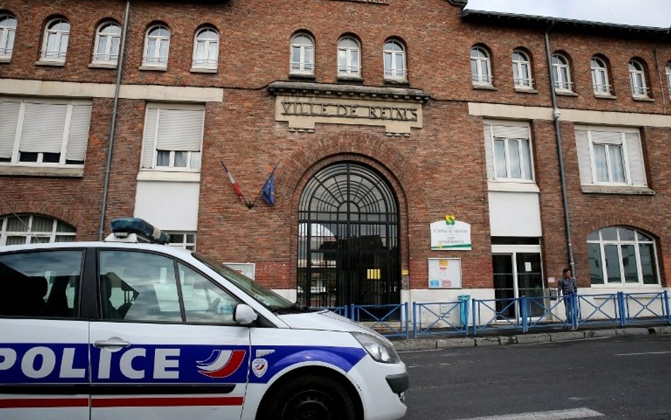 Francja: Policja bez wstępu do niektórych dzielnic?
