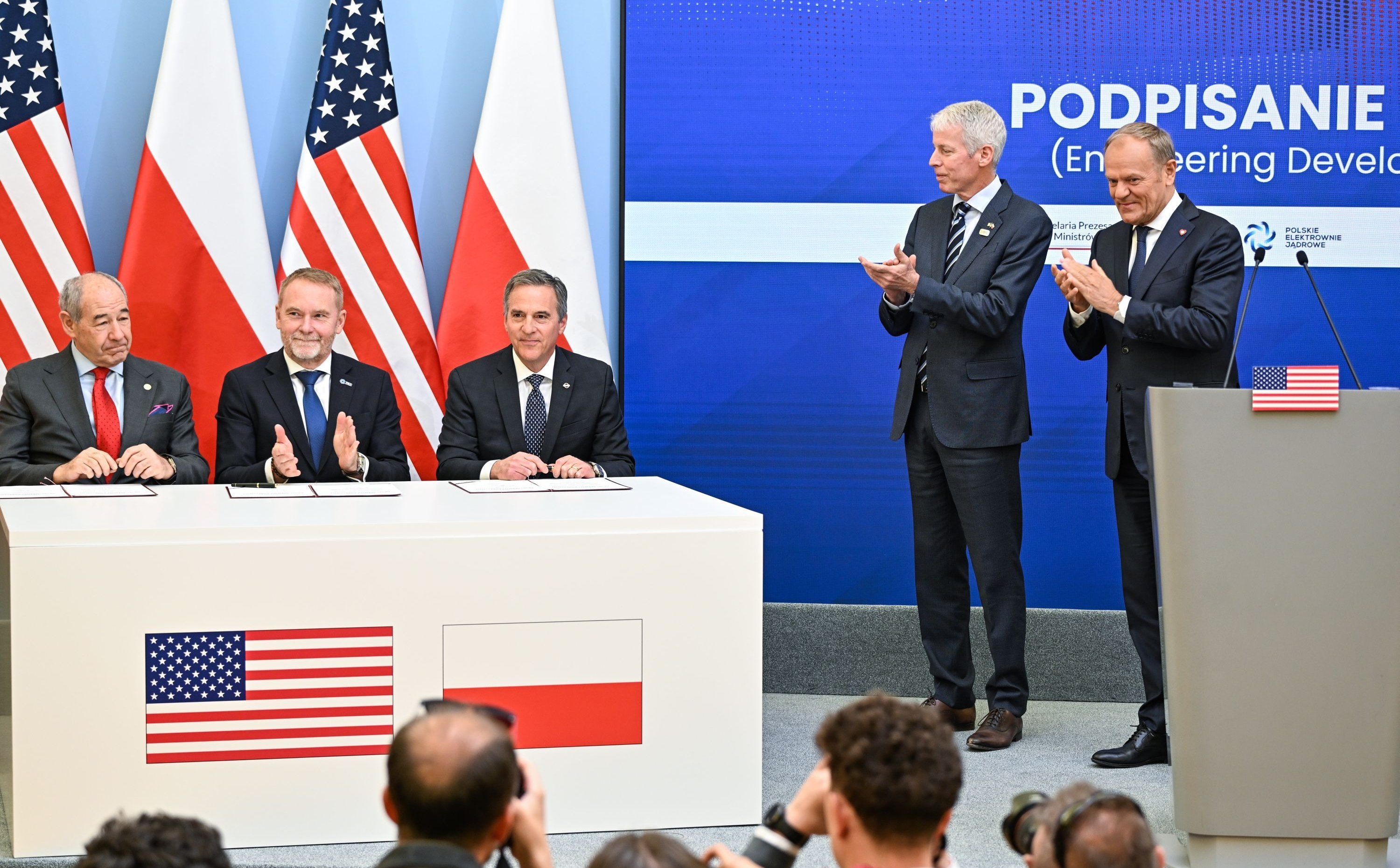 Umowa pomostowa Polska-USA na atom. Co o niej wiemy?