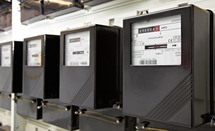 Prezes URE zaniepokojony zamrożeniem cen prądu