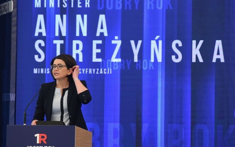 Minister cyfryzacji Anna Streżyńska przedstawia sprawozdanie z pracy swojego resortu, 15 bm. w sali 