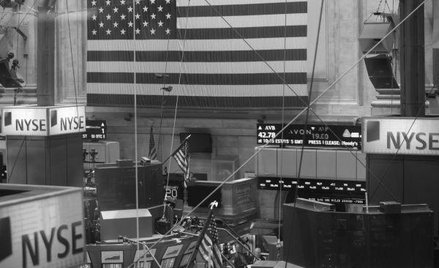 Kursy akcji większości amerykańskich spółek spadały zaledwie dzień po tym, jak indeks Dow Jones Indu