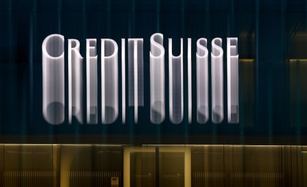 Kurs akcji Credit Suisse runął. Paniczna wyprzedaż, obroty wstrzymane