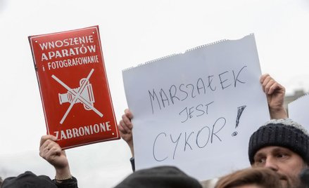 Media w Sejmie: o co ta awantura