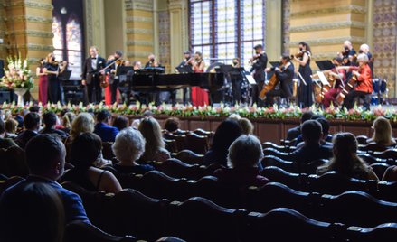 Kontakt ze sztuką wpływa pozytywnie na zdrowie człowieka.