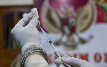 Koronawirus. Hongkong: Trzeci zgon po podaniu chińskiej szczepionki