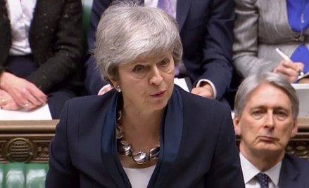 May – opóźnienie Brexitu możliwe, ale tylko na krótki czas