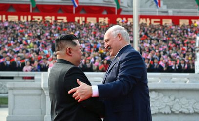 Aleksandr Łukaszenko w czasie wizyty w Korei Północnej