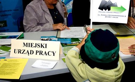 Urzędy bez pieniędzy, bezrobotni bez składek