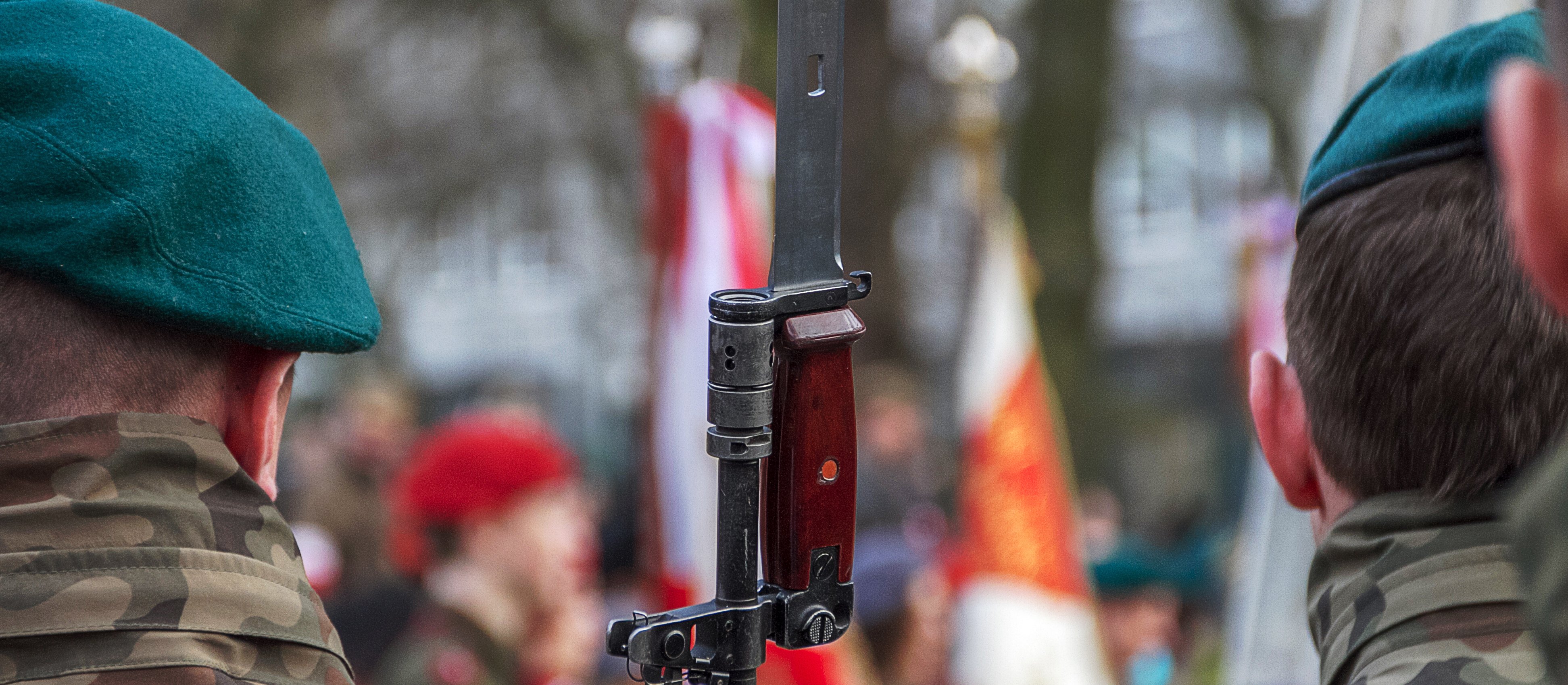 A może czasowy podatek wojenny? Co sądzą o tym smerfy?