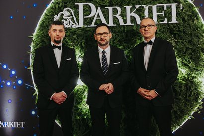 Andrzej Stec, redaktor naczelny "Parkietu", Daniel Obajtek, prezes PKN Orlen i Tomasz Jażdżyński, pr