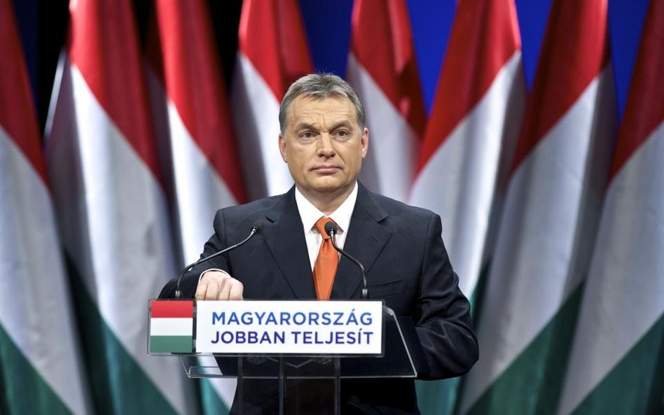 Premier Viktor Orbán budzi emocje, które nie pozwalają odczytać prawdziwych intencji, jakie nim kier