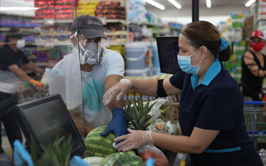 Pracownicy handlu mogą potrzebować wsparcia psychologów po pandemii