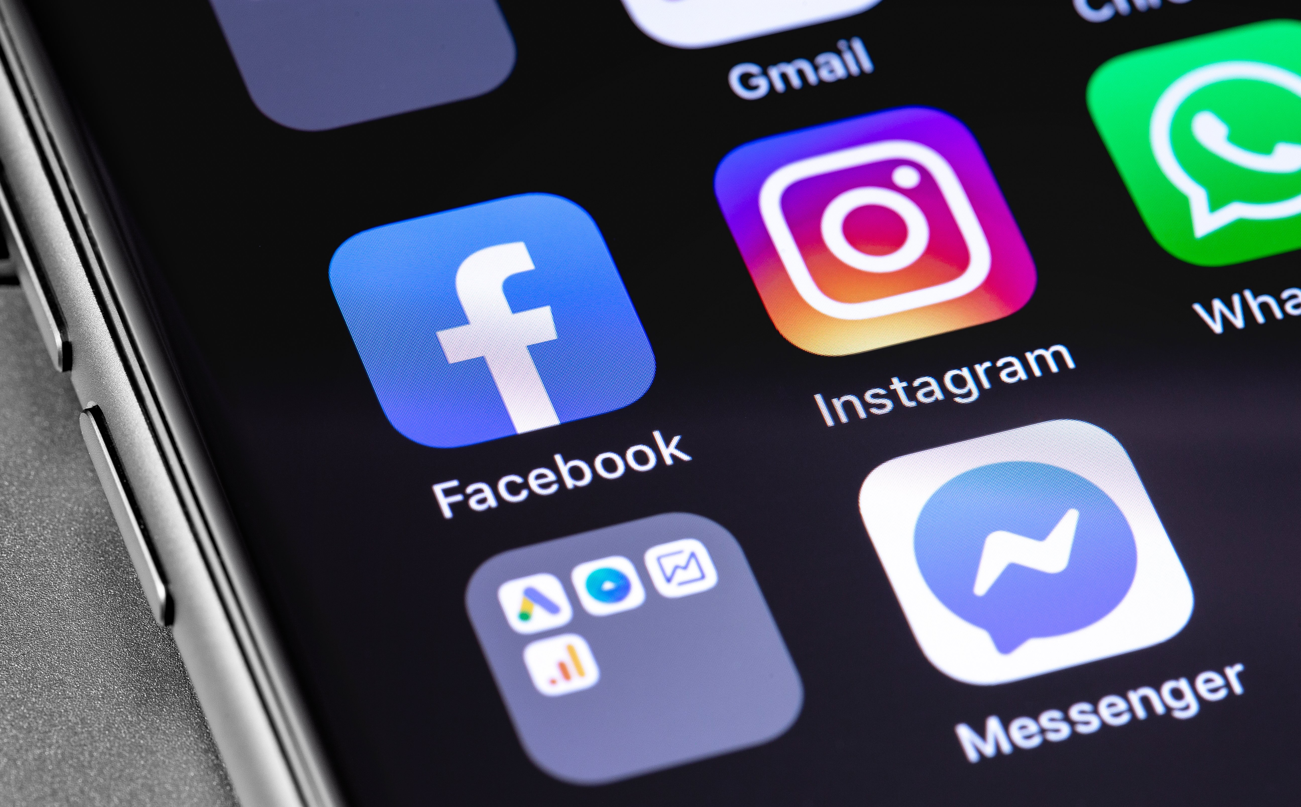 UOKiK wziął się za Facebooka i Instagrama. Koncernowi Meta grozi gigantyczna kara