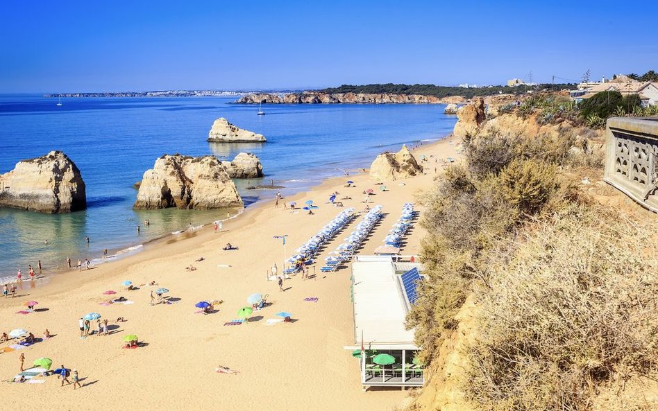 Wakacje w Portugalii? Na niektóre plaże wejdzie tylko 10 osób