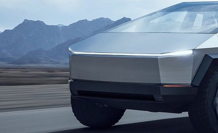 Milion zamówień na nowy model Tesli. Elon Musk przerażony sukcesem