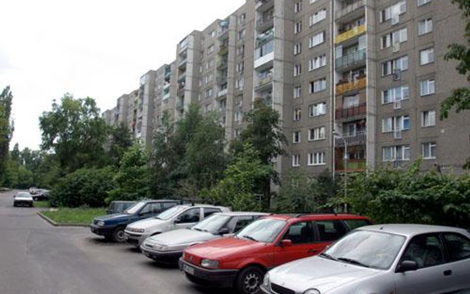 Jak zapewnić wspólnocie wolne miejsca na parkingu