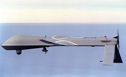 Dron RQ-1 Predator (fot. Marynarka Wojenna Stanów Zjednoczonych)