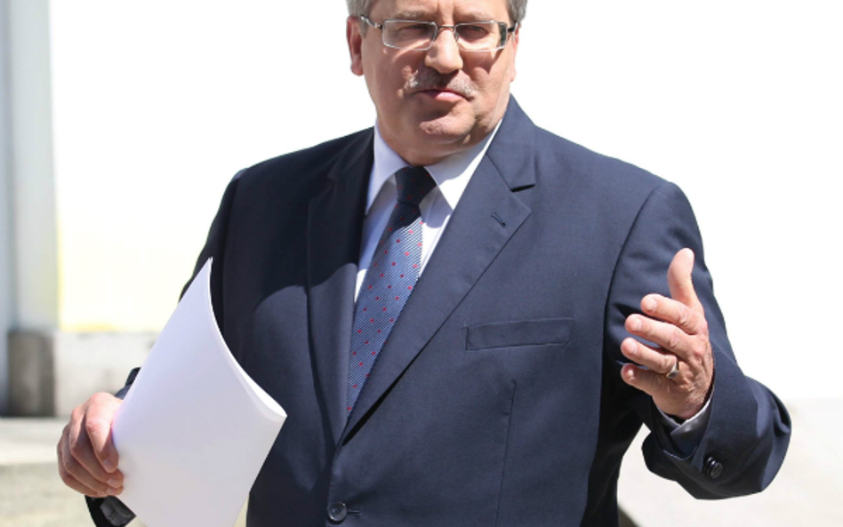 Bronisław Komorowski poucza białoruską opozycję