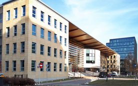 Cechą wyróżniającą Tulipan House na rynku biurowym w stolicy jest hol wejściowy o wysokości 17 metró