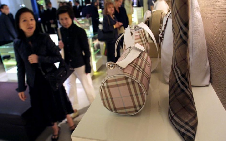 Burberry broni swojej kratki