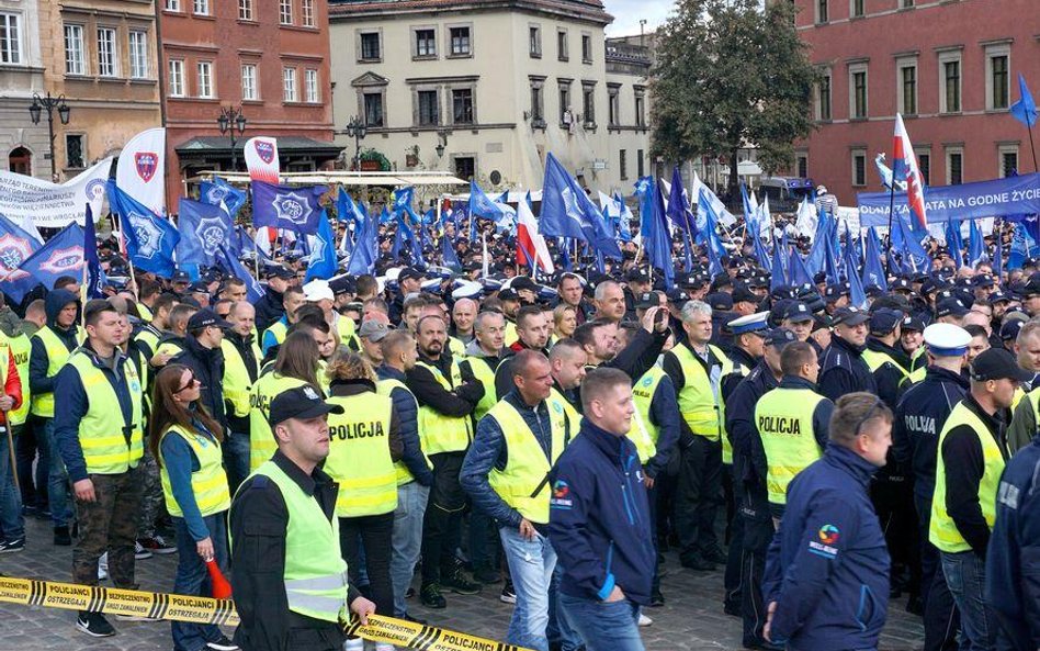 Koniec sądowej bezczynności w sprawie dezubekizacji