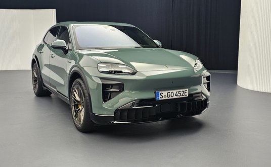 Porsche Cayenne Electric Turbo