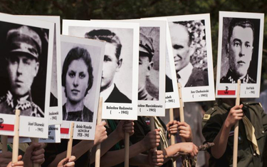 Rosjanie do dzisiaj nie chcą wyjawić, dokąd NKWD wywiozło Polaków aresztowanych podczas obławy augus