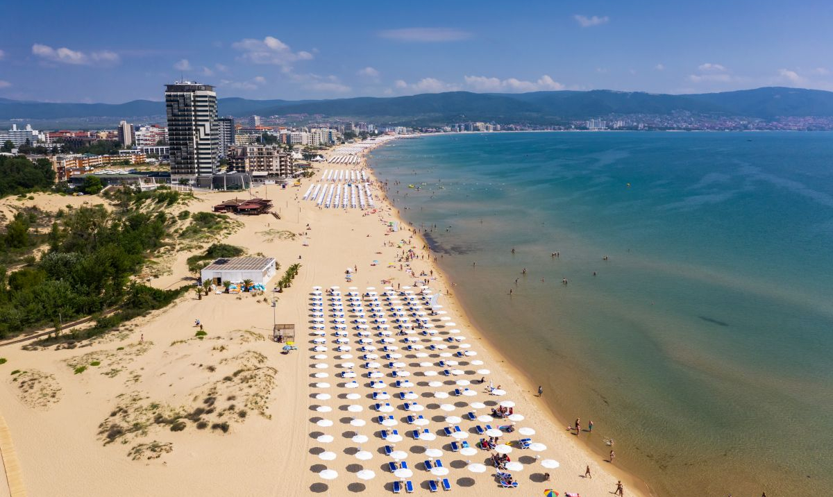 Clienții agențiilor de turism nu se gândesc la apele Niprului și pleacă în Bulgaria