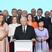 Prezes PiS Jarosław Kaczyński oraz politycy partii podczas konferencji prasowej w siedzibie Prawa i 