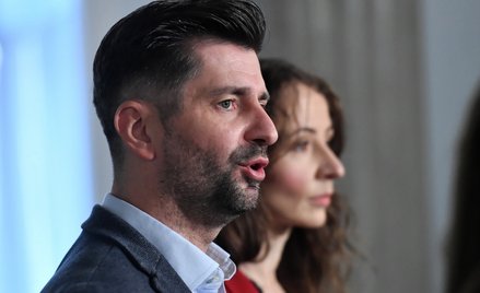 Posłowie Lewicy Krzysztof Śmiszek i Agnieszka Dziemianowicz-Bąk
