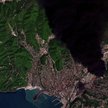Widoczny na zdjęciu satelitarnym dym nad rafinerią w Tuapse w Kraju Krasnodarskim w Rosji