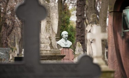Ustawa o ochronie danych osobowych może być stosowana tylko do osób żyjących