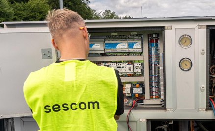 EI płaci za Sescom solidną cenę