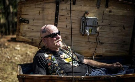 W Szanghaju uruchomiono pierwszy w Chinach salon z symulatorem śmierci i krematorium