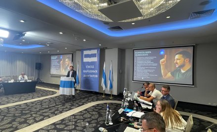 Ilia Ponomariow w Warszawie opowiada o "formule pokoju" prezydenta Wołodymyra Zełenskiego