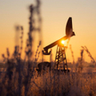 Zarówno kraje OPEC+, jak i USA produkują obecnie ropę naftową poniżej swoich możliwości. O ile kraje