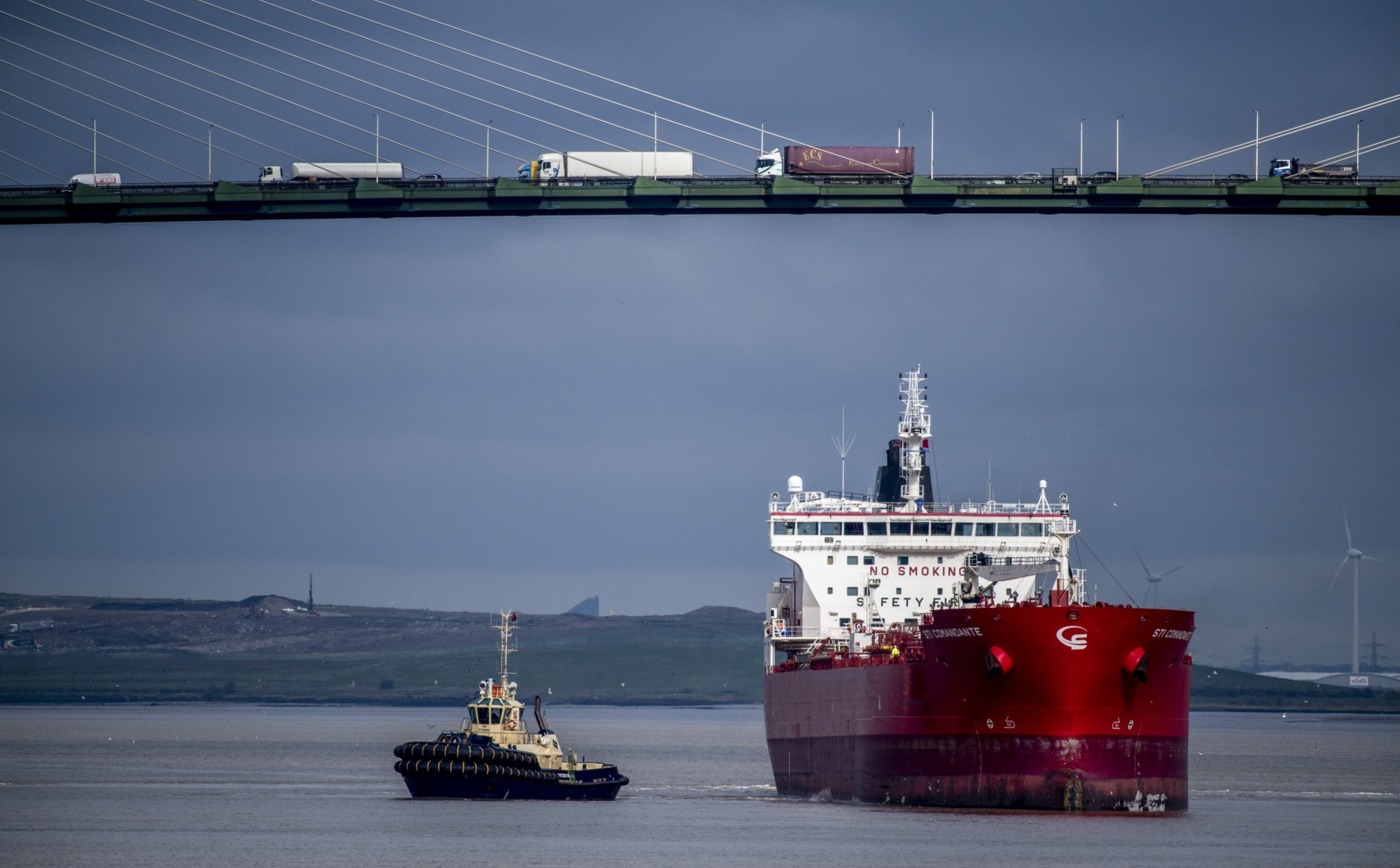 Flota cieni Władimira Putina nie płaci marynarzom